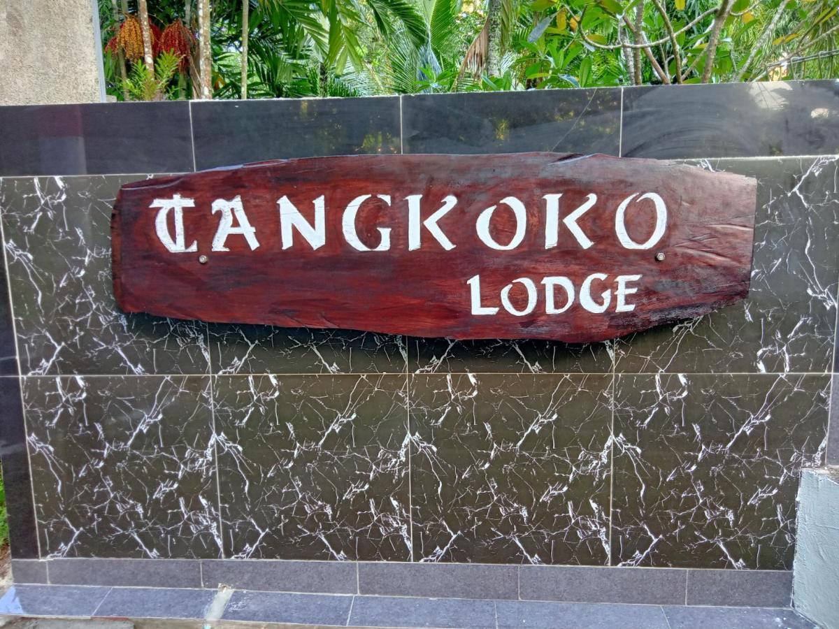 Tangkoko Lodge Bitung Buitenkant foto