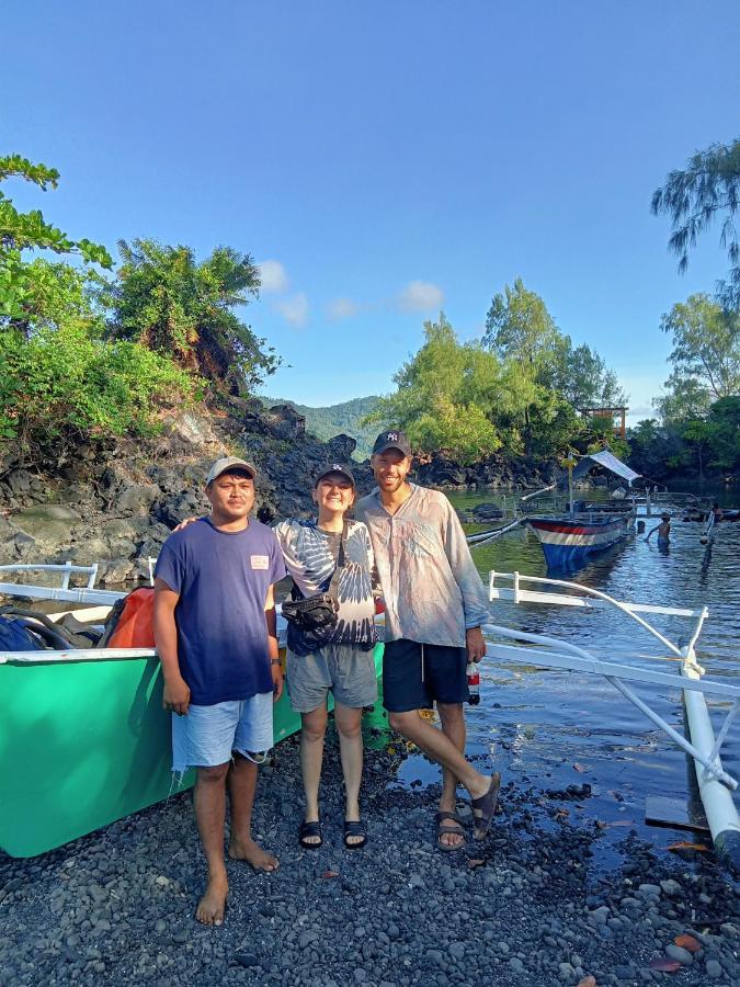 Tangkoko Lodge Bitung Buitenkant foto