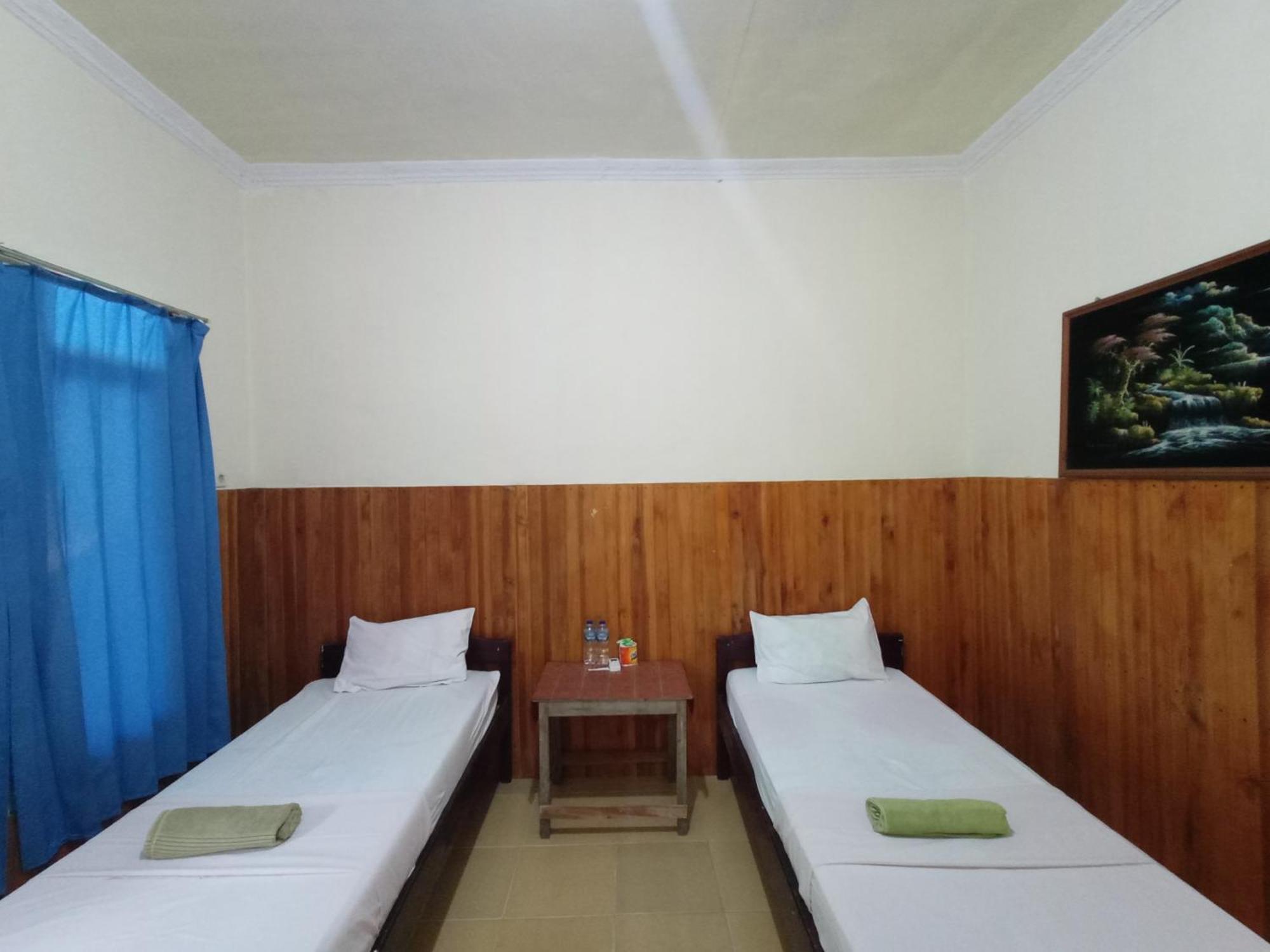 Tangkoko Lodge Bitung Buitenkant foto